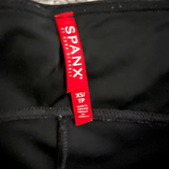 Spanx Faux Leather Leggings - Picture 3 of 5